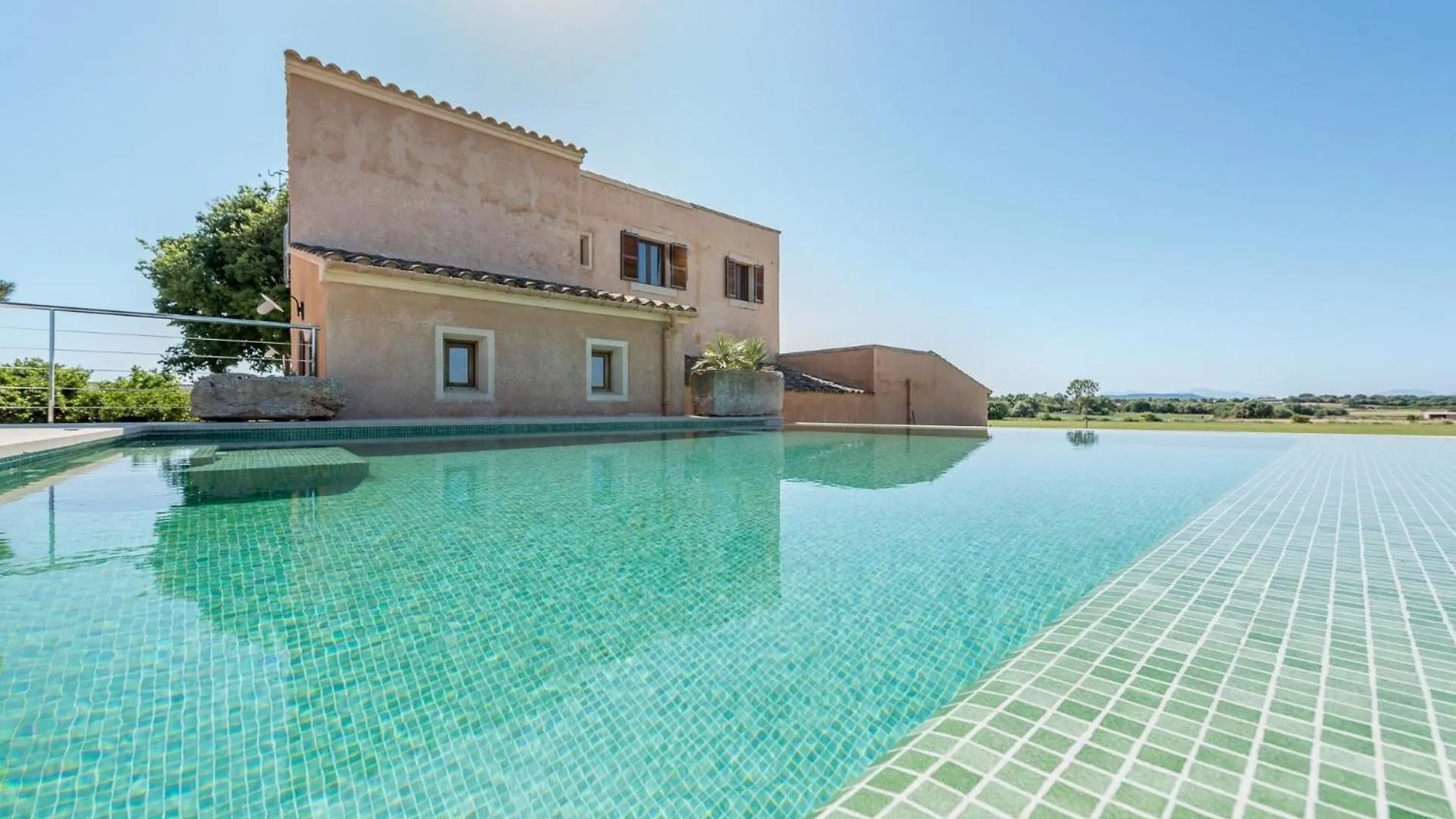 Ferienhaus Mit Privatpool Fuer 8 Personen Ca 250 Qm In Son Macia, Mallorca Suedostkueste Von Mallorca location